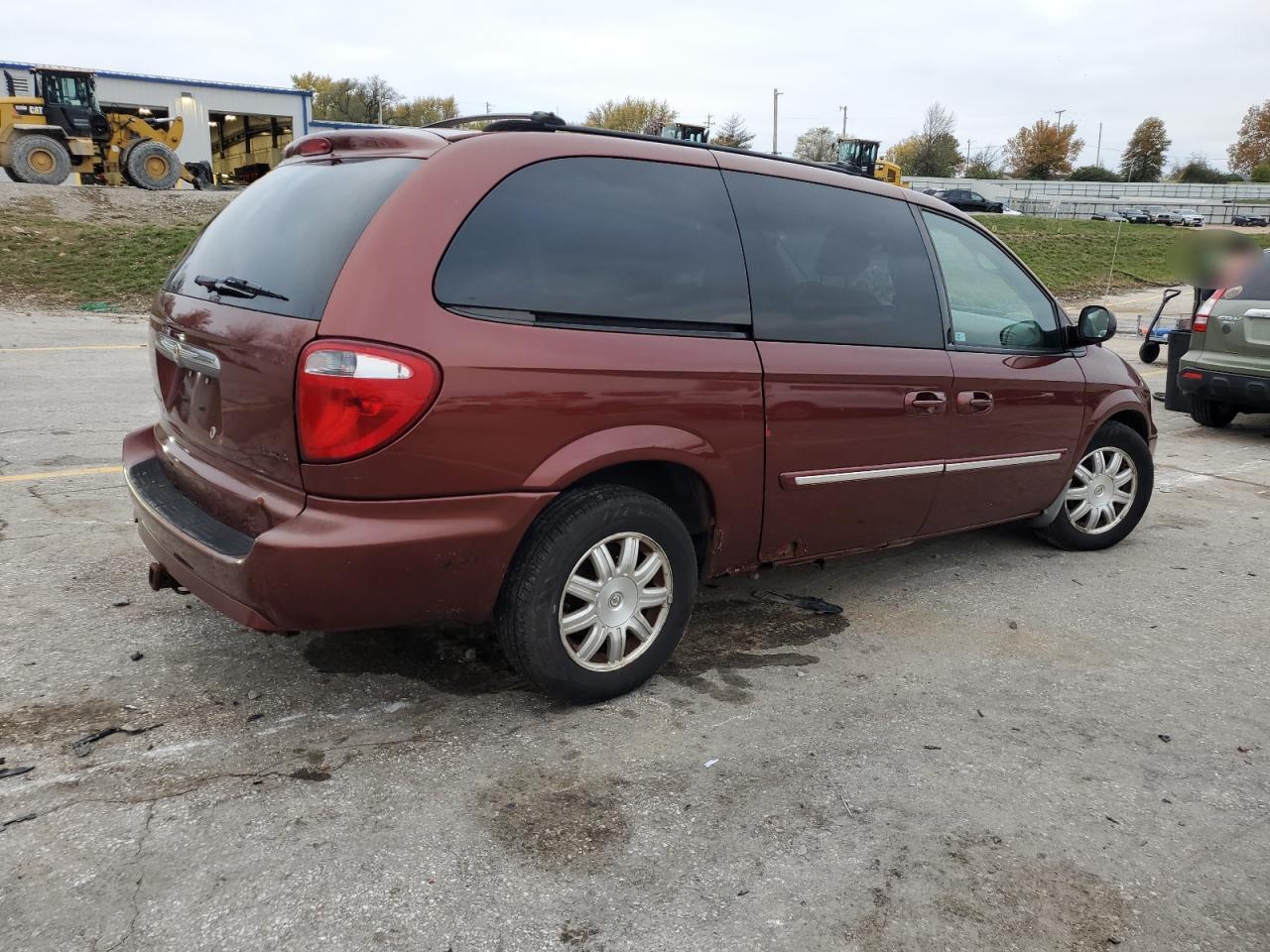 2007 Chrysler Town & Country - Image 3