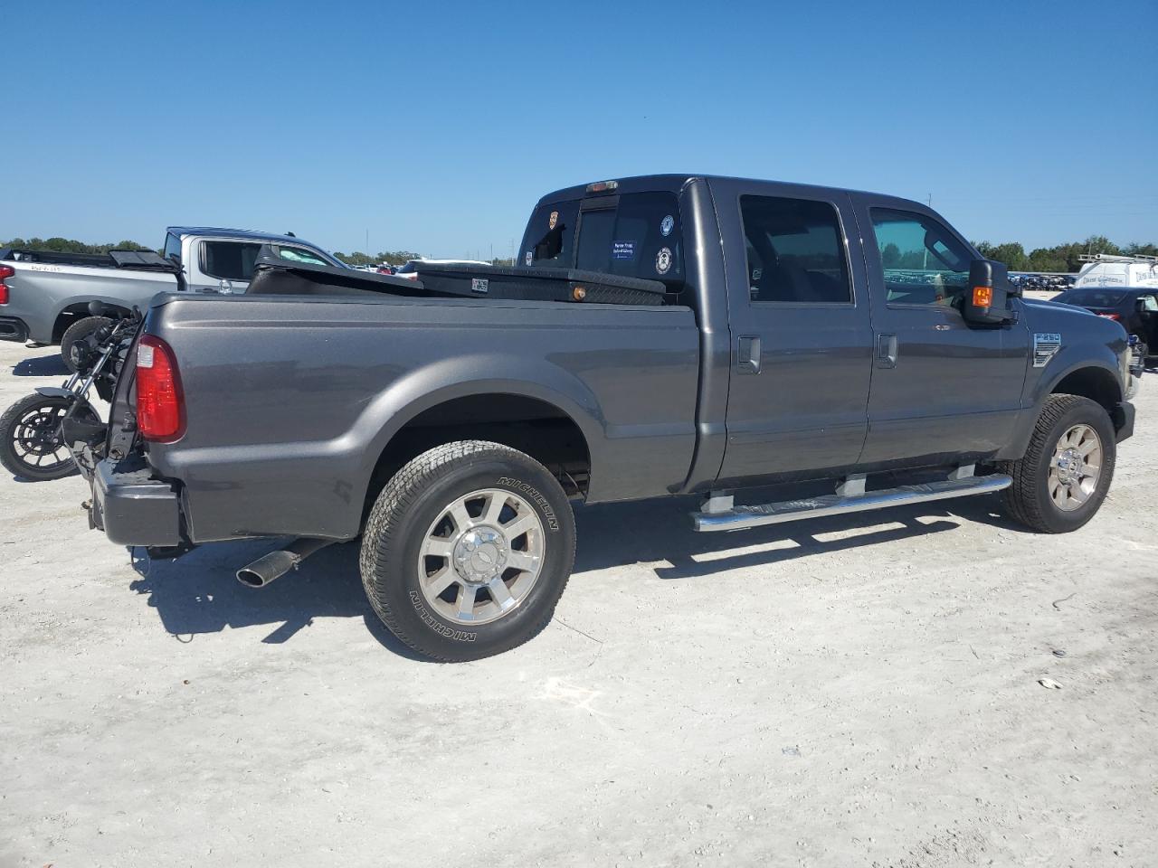 2008 Ford F250 - Image 3