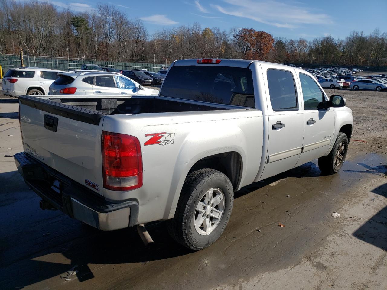 2010 GMC Sierra - Image 3