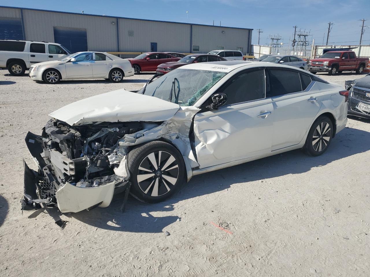 2020 Nissan Altima - Image 1