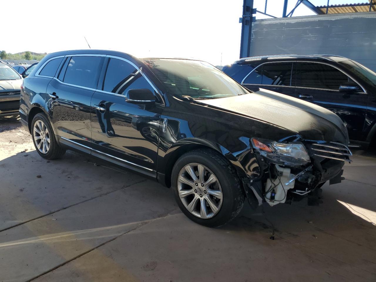 2019 Lincoln MKT - Image 4