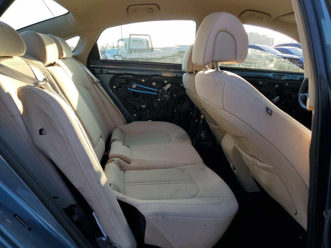 2017 Hyundai Sonata - Image 11