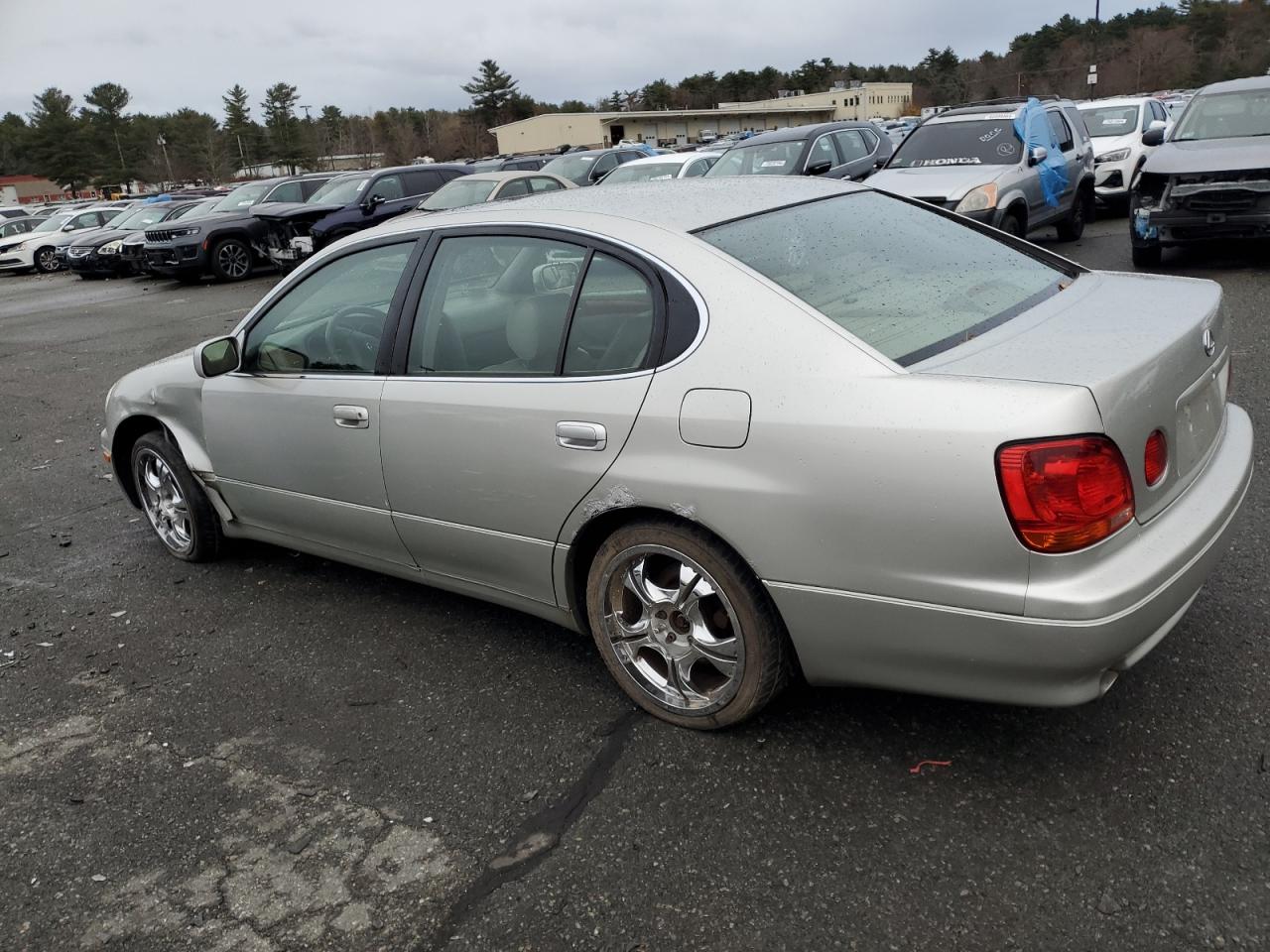 2001 Lexus GS 300 - Image 2