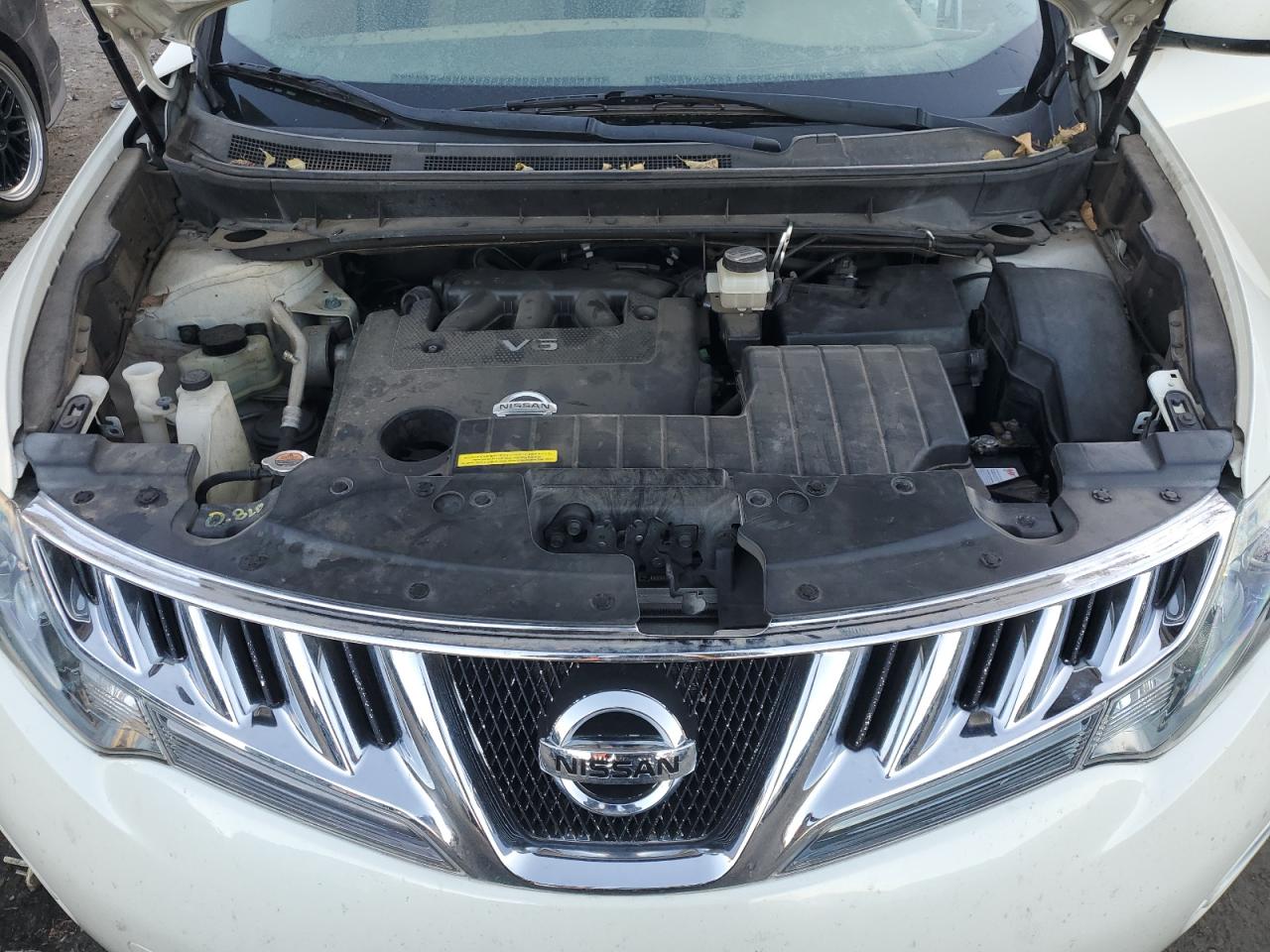 2010 Nissan Murano - Image 13
