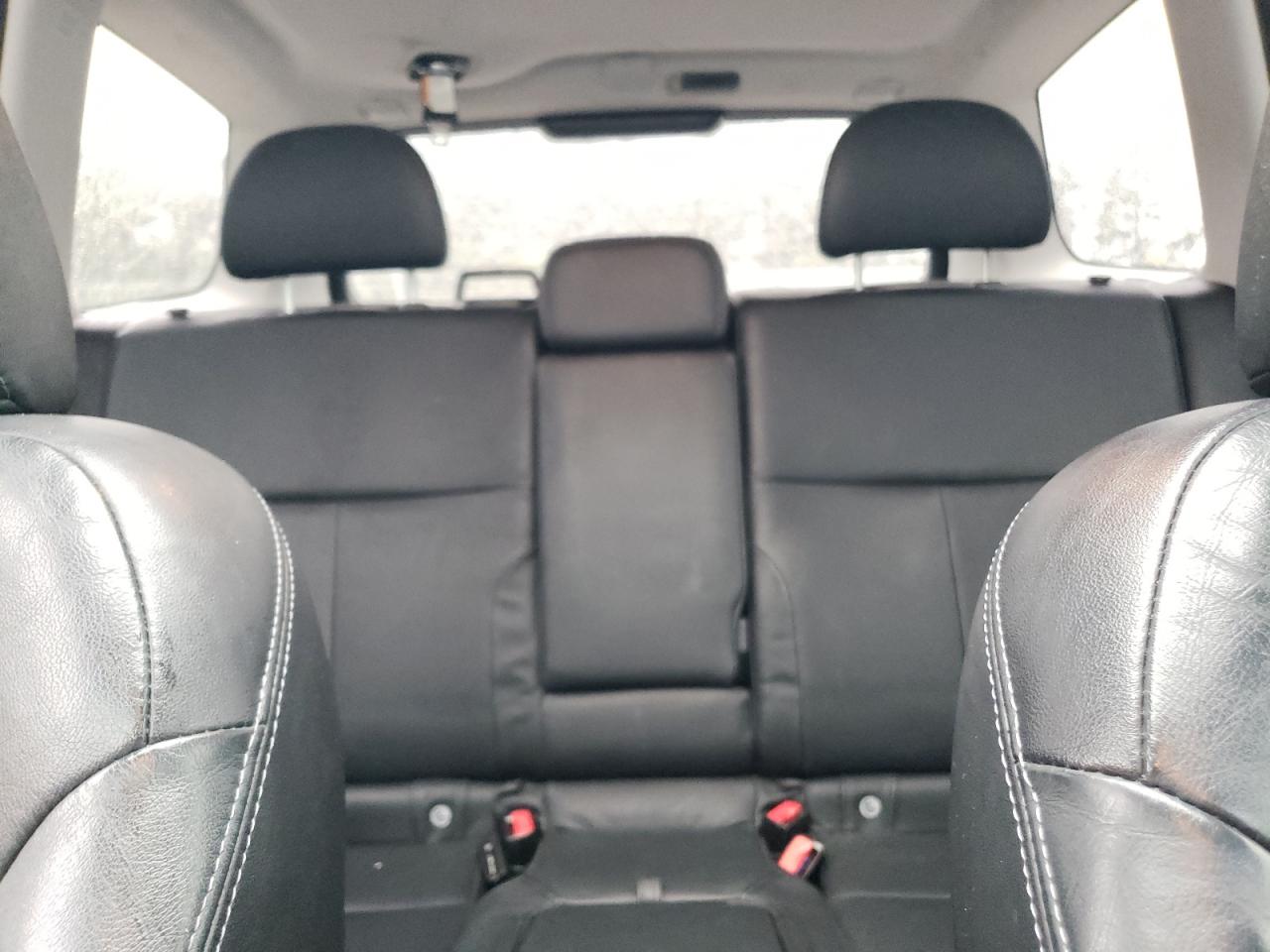 2010 Subaru Forester - Image 10