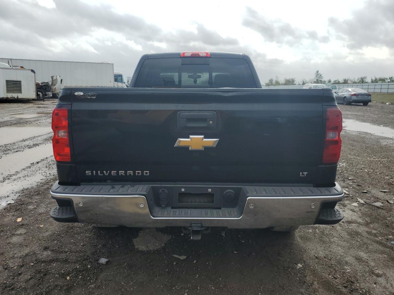 2017 Chevrolet Silverado - Image 6
