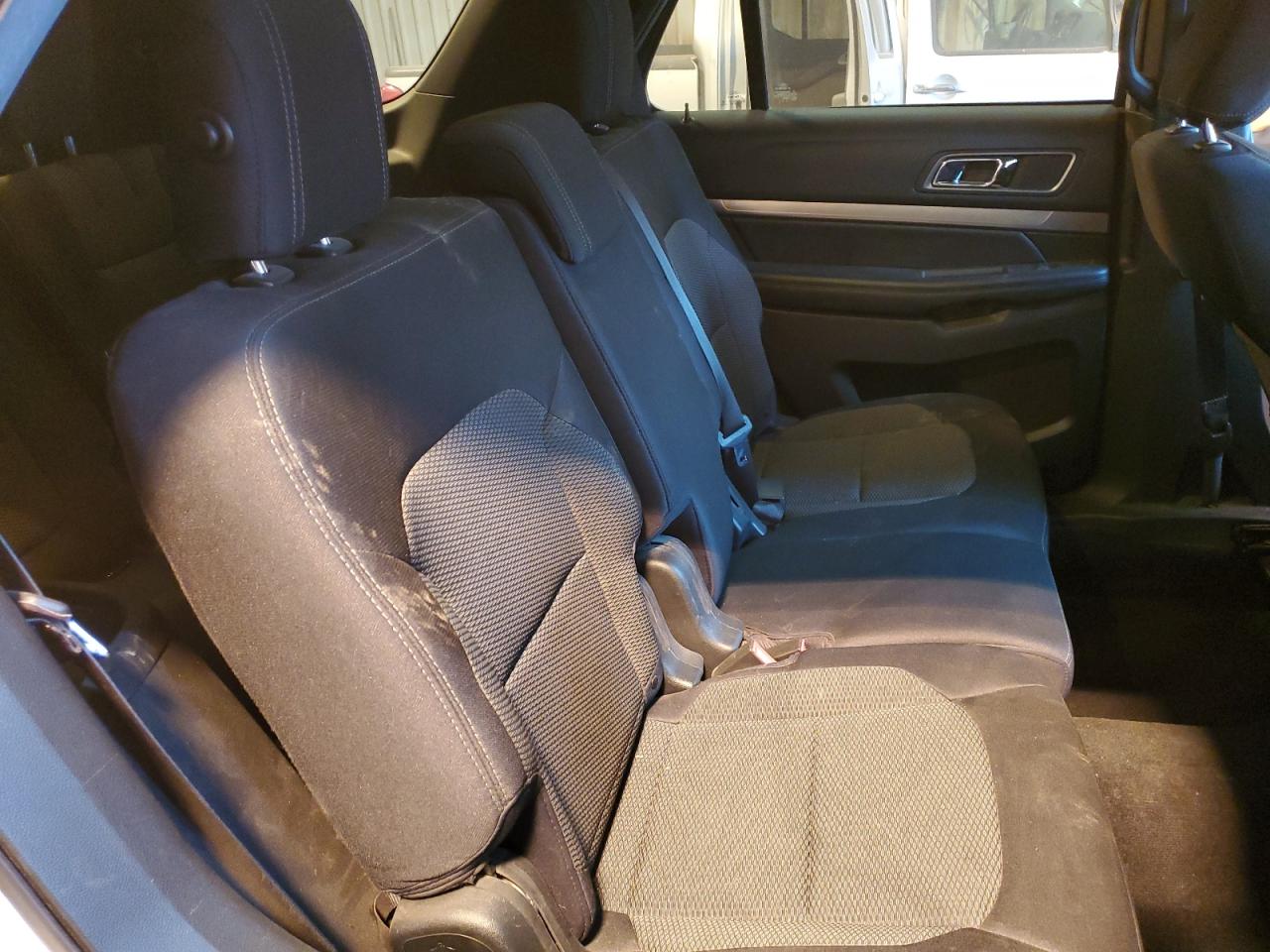 2018 Ford Explorer - Image 11