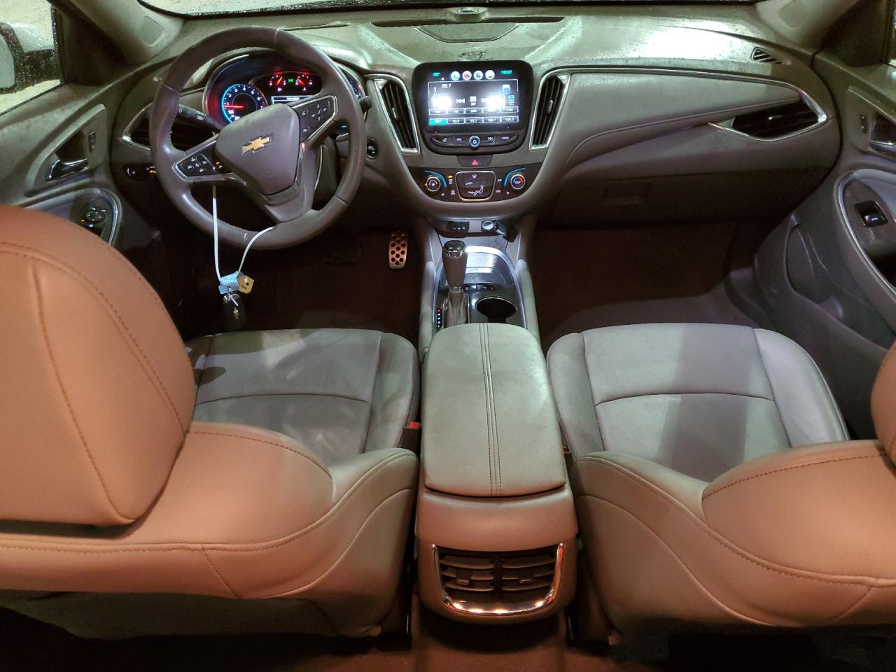 2016 Chevrolet Malibu - Image 8