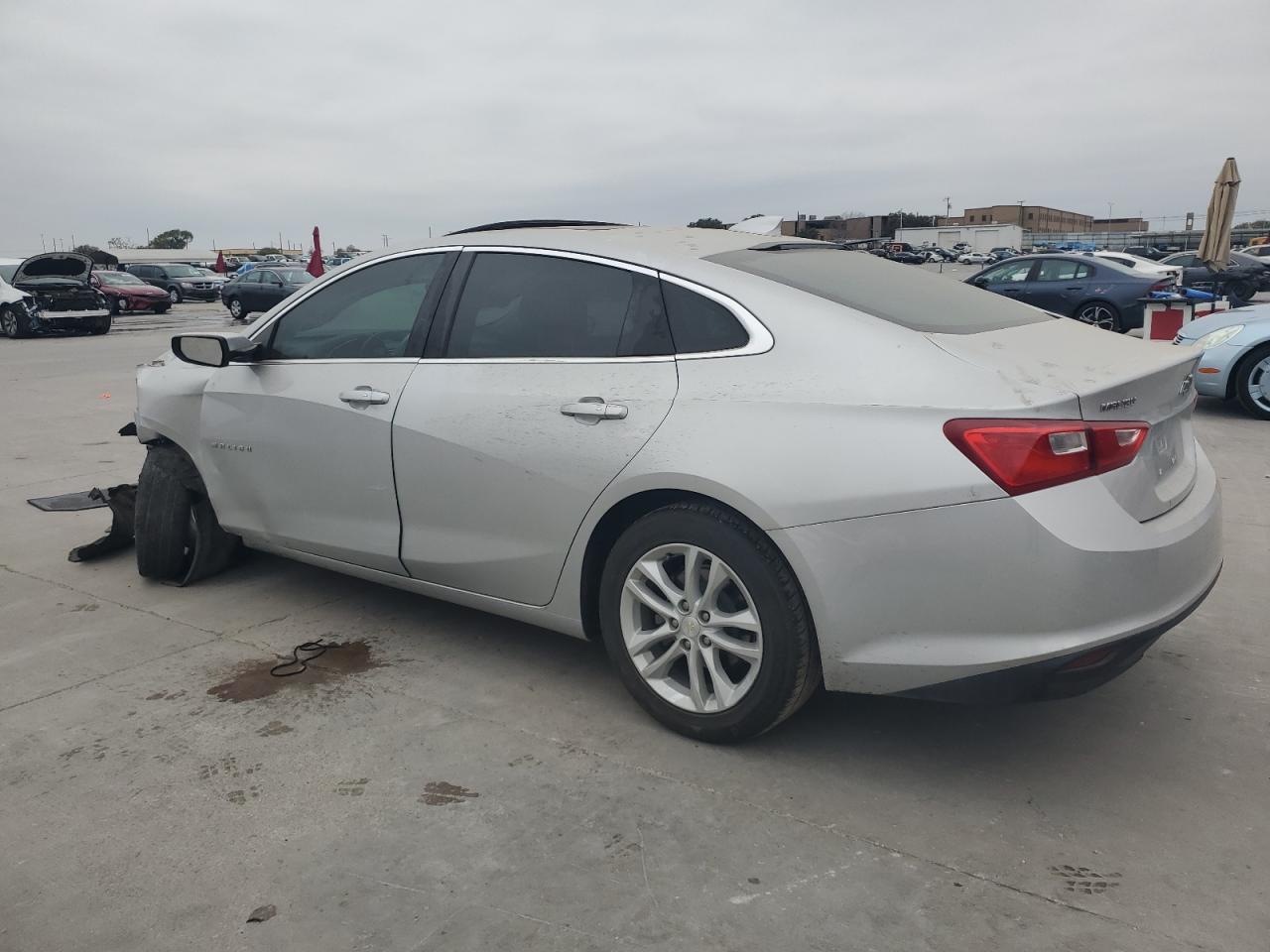 VIN 1G1ZE5ST0HF236629 2017 CHEVROLET MALIBU no.2