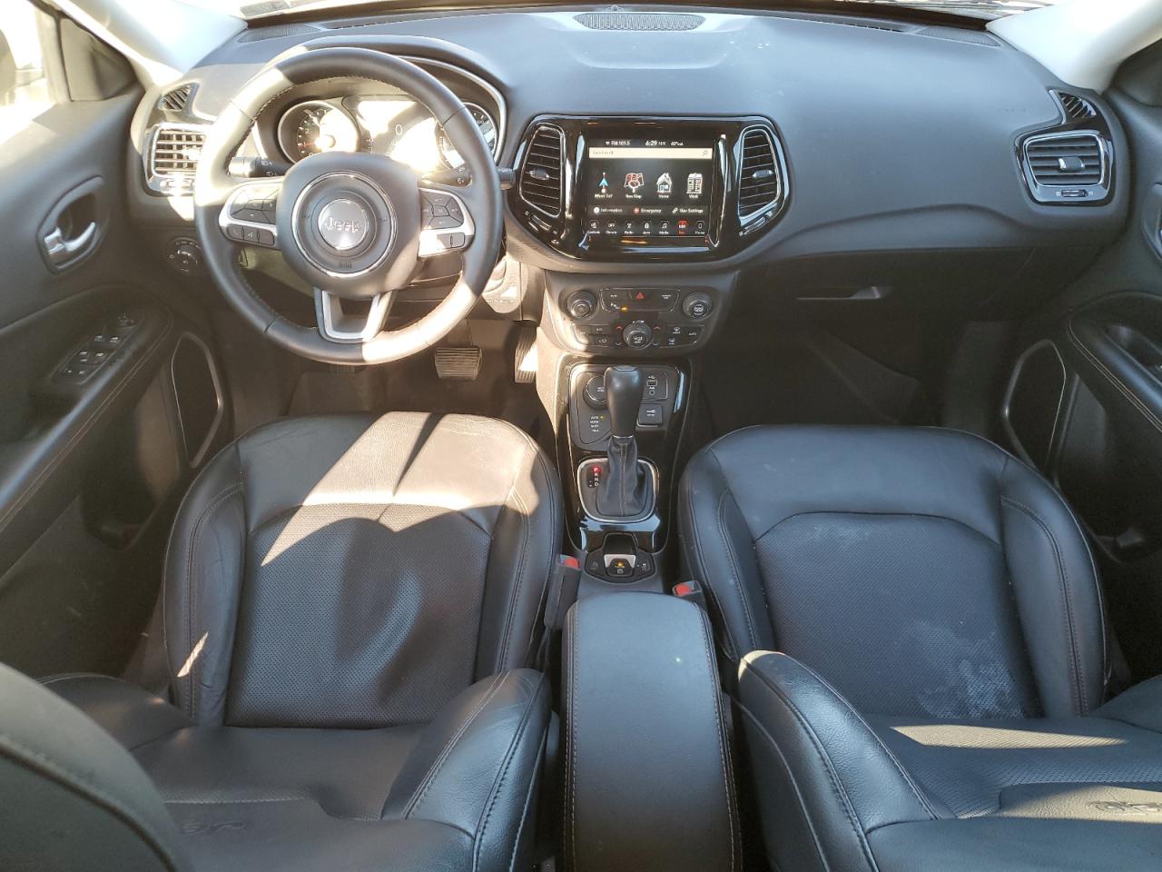 2018 Jeep Compass - Image 8