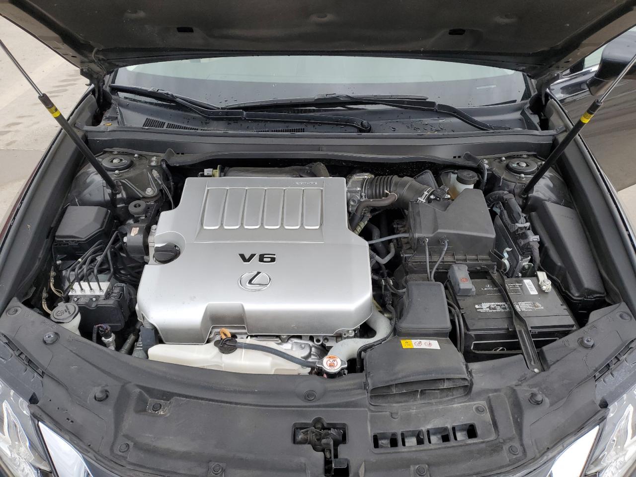 2017 Lexus ES - Image 11