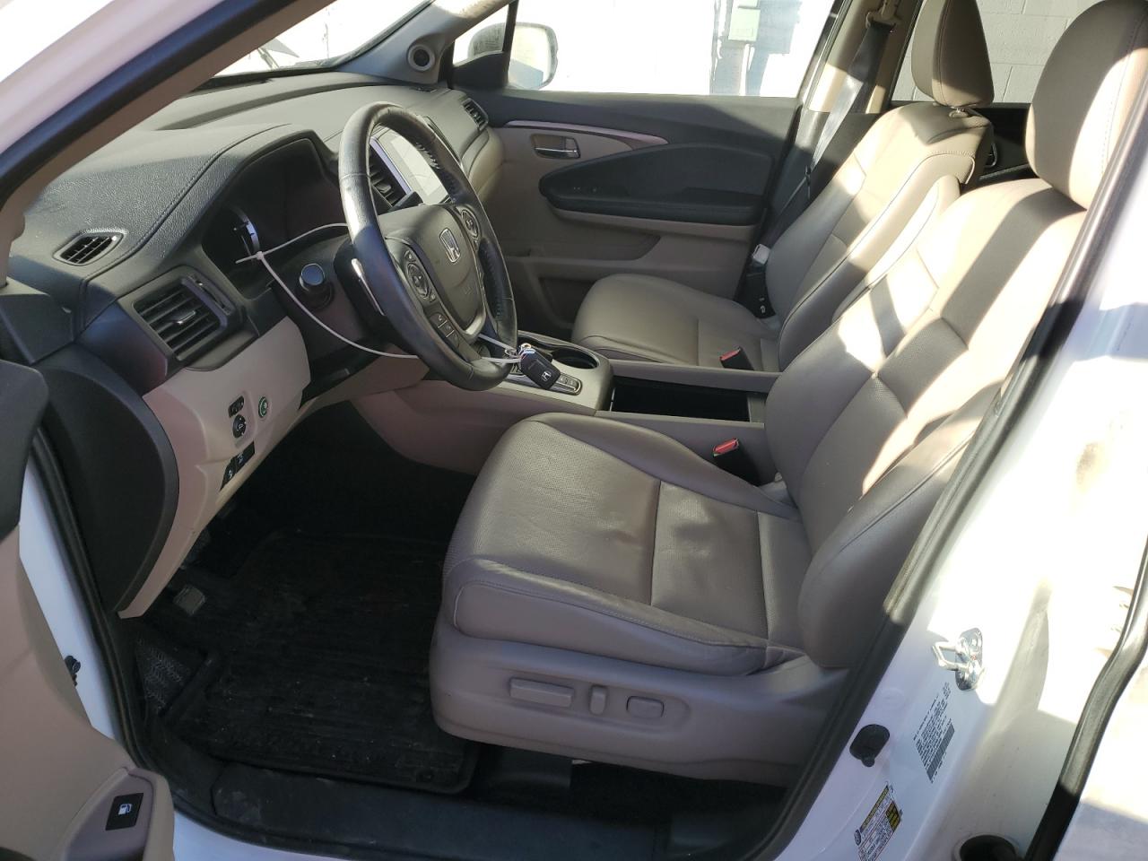 2020 Honda Ridgeline - Image 7