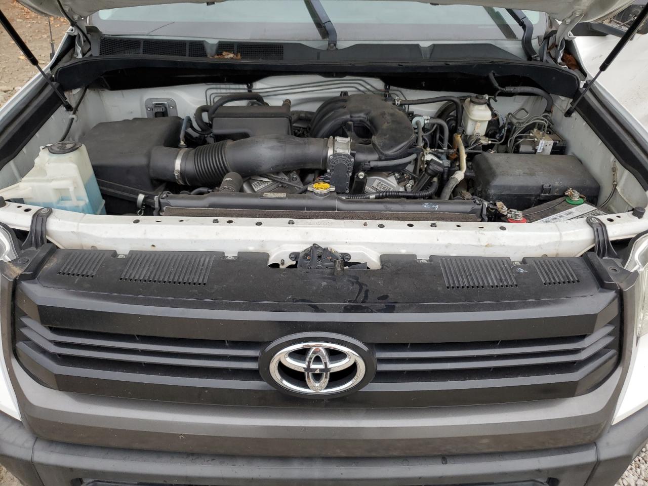 2014 Toyota Tundra - Image 11