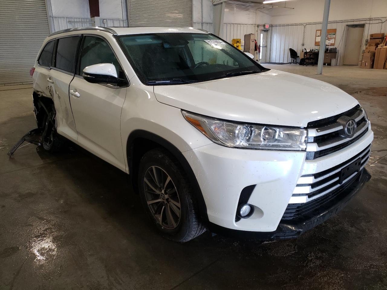 2019 Toyota Highlander - Image 4