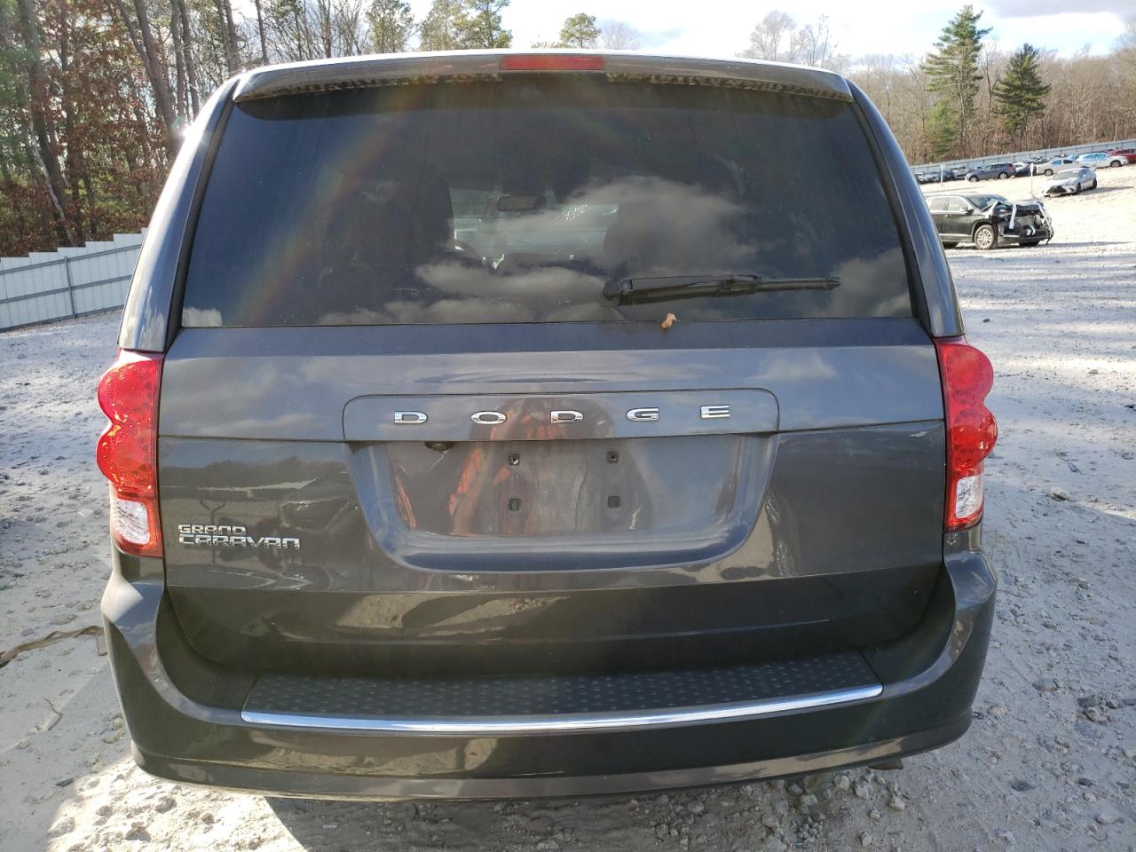 VIN 2C4RDGBG4KR790636 2019 DODGE CARAVAN no.6