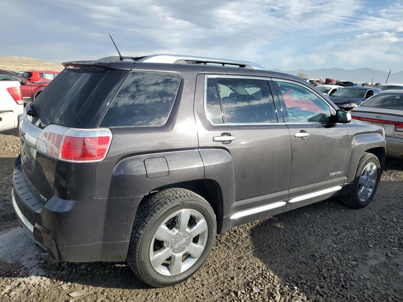 2014 GMC Terrain - Image 3