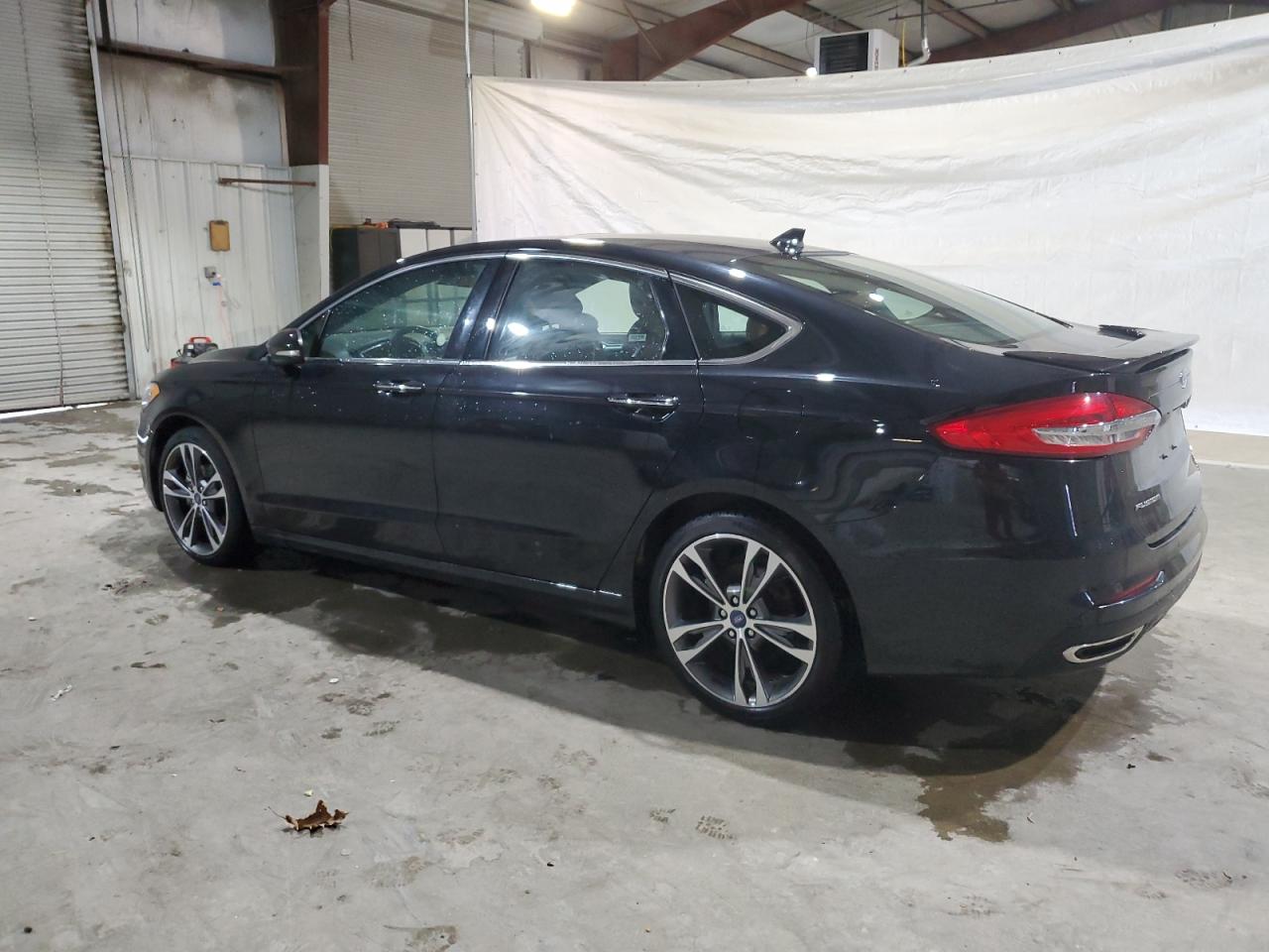 2020 Ford Fusion - Image 2