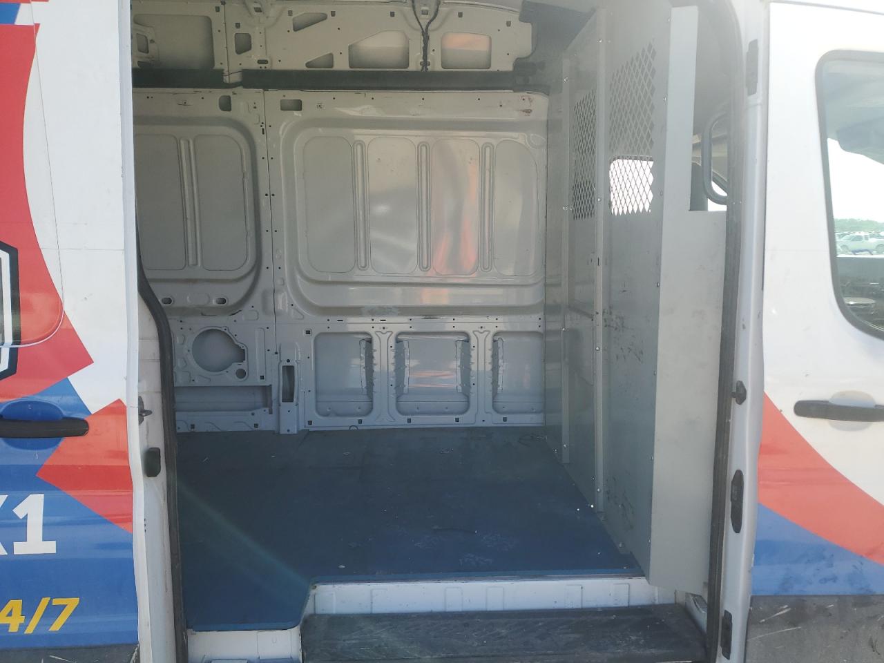 2023 Ford Transit - Image 11