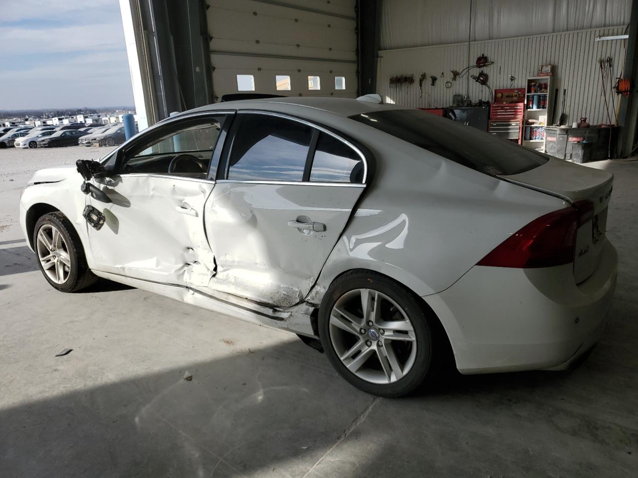 YV1612TM8F2352980 2015 VOLVO S60 - Image 2