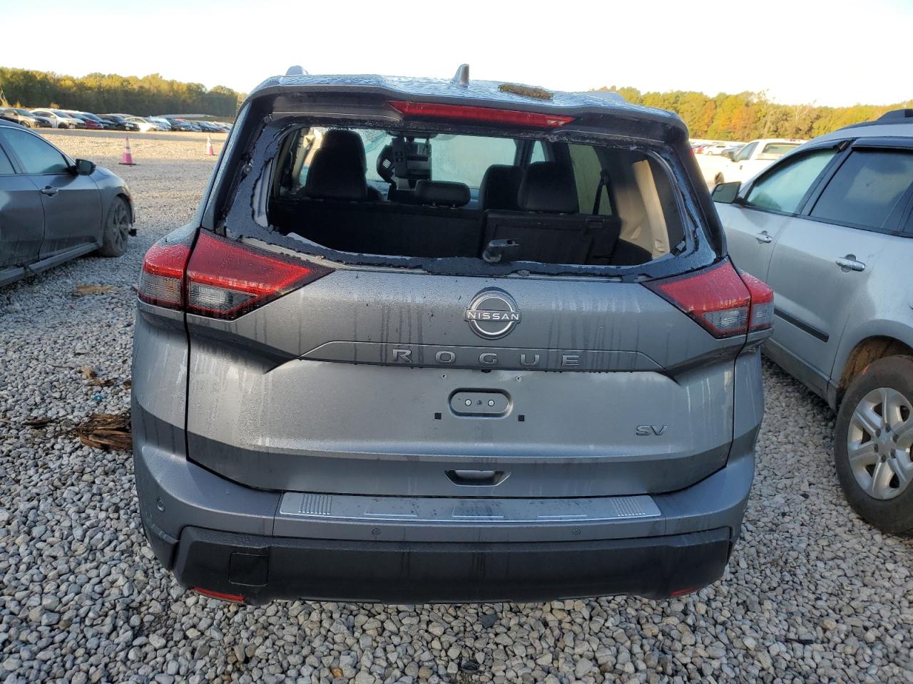 2024 Nissan Rogue - Image 6
