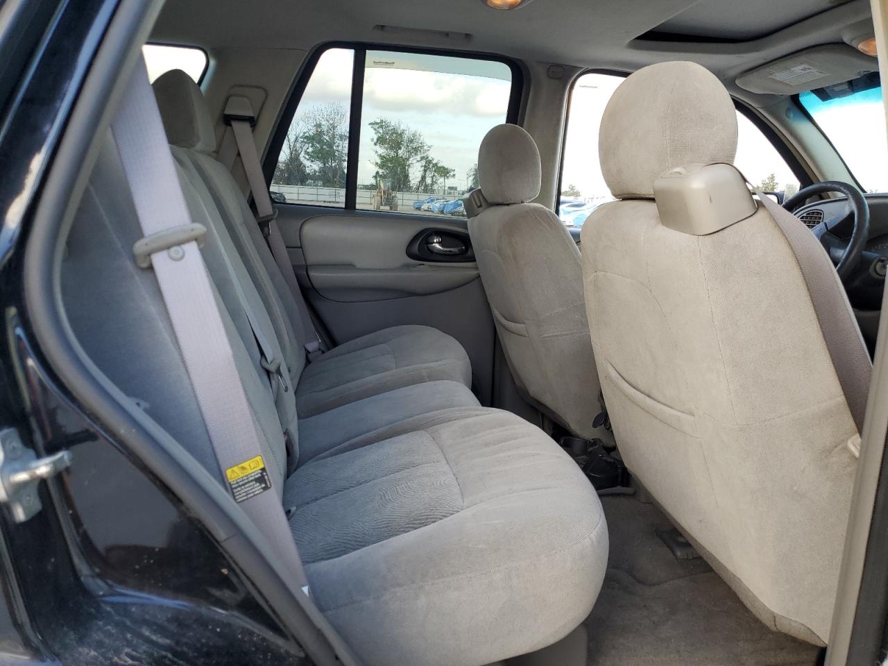 2006 Chevrolet TrailBlazer - Image 11