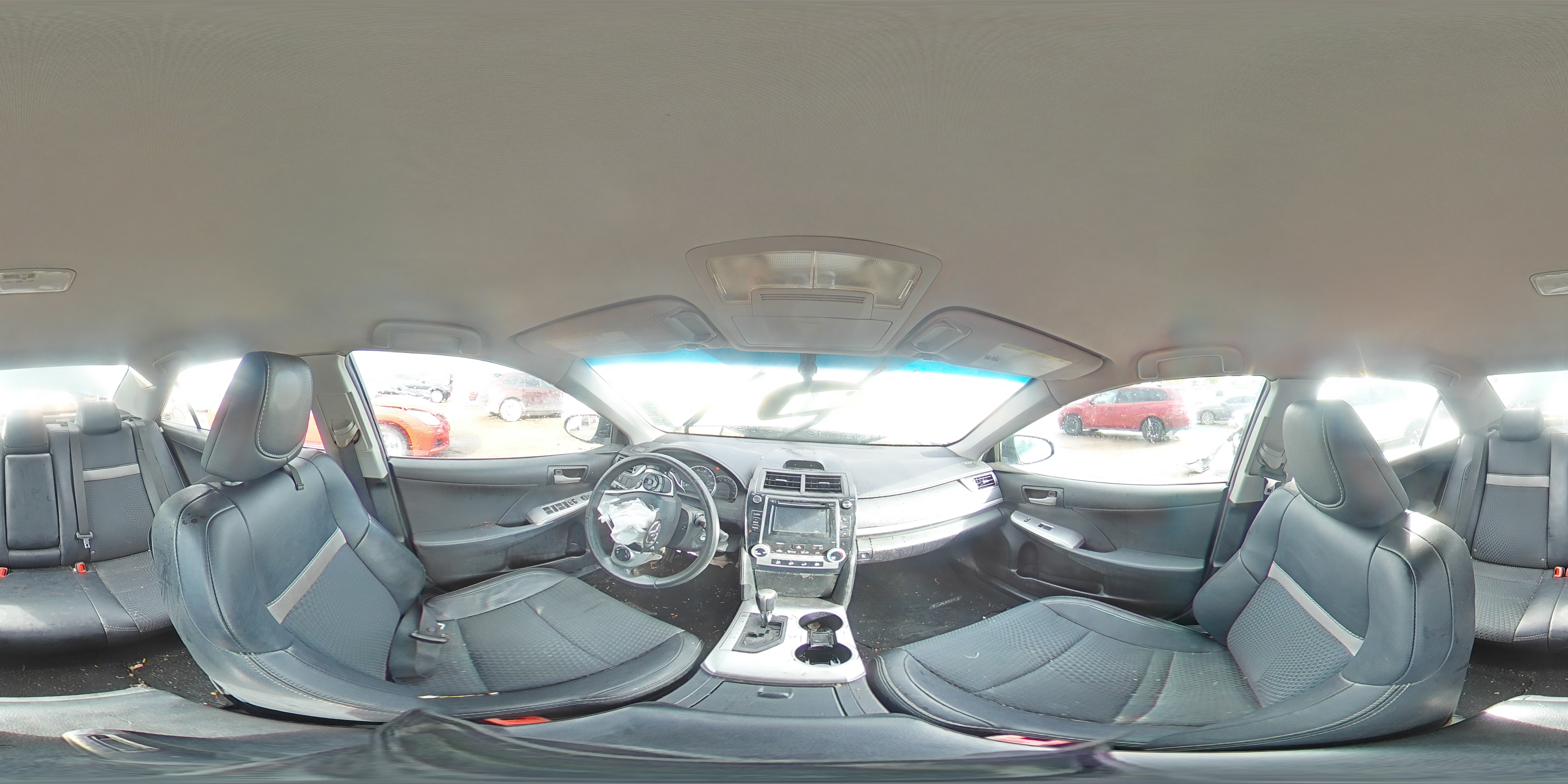 2013 Toyota Camry - Image 13