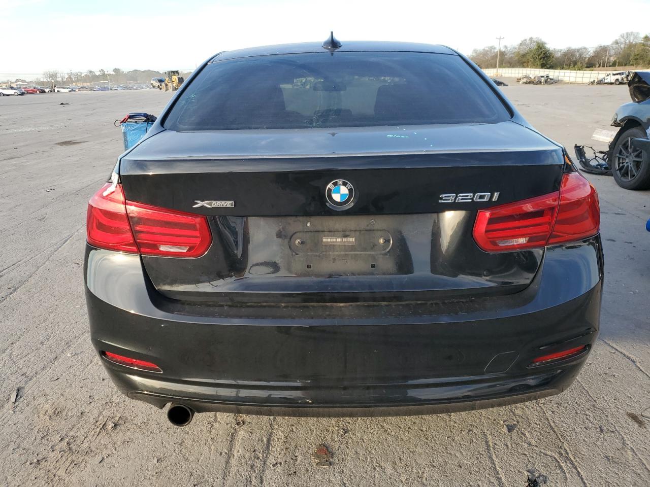 2017 BMW 320 Xi VIN: WBA8E5G38HNU44675 Lot: 78152384