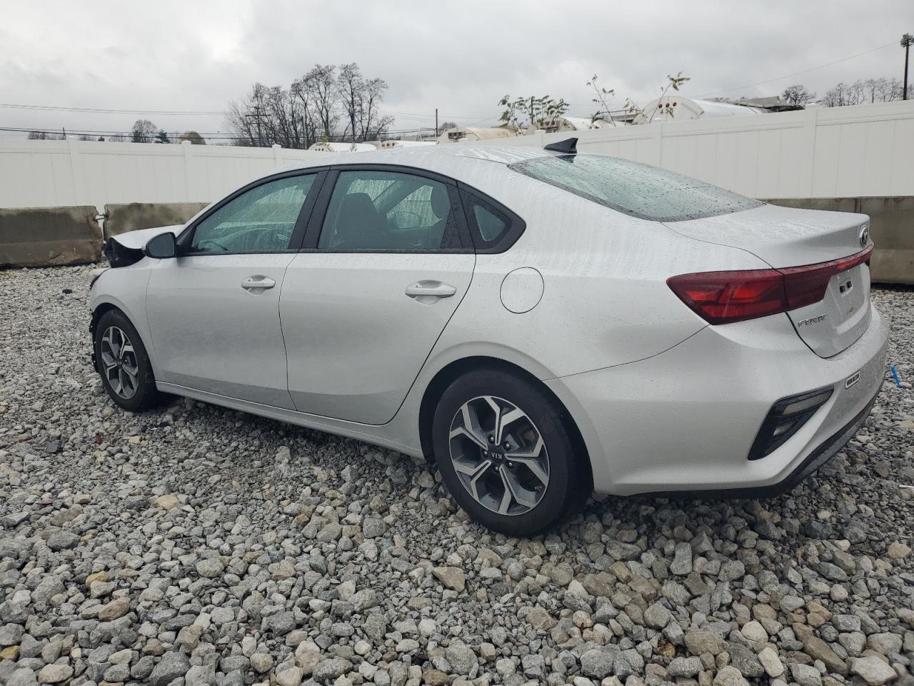 2021 Kia Forte - Image 2