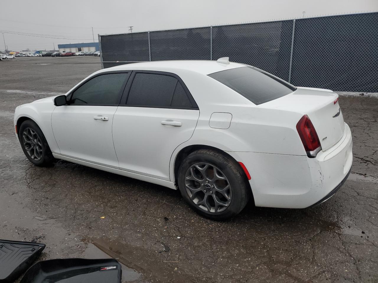 2017 Chrysler 300 - Image 2