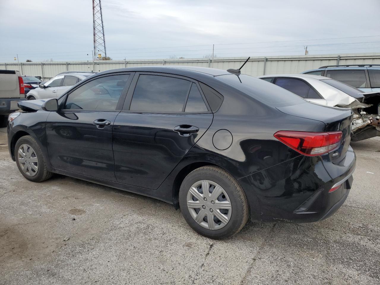 2023 Kia Rio - Image 2