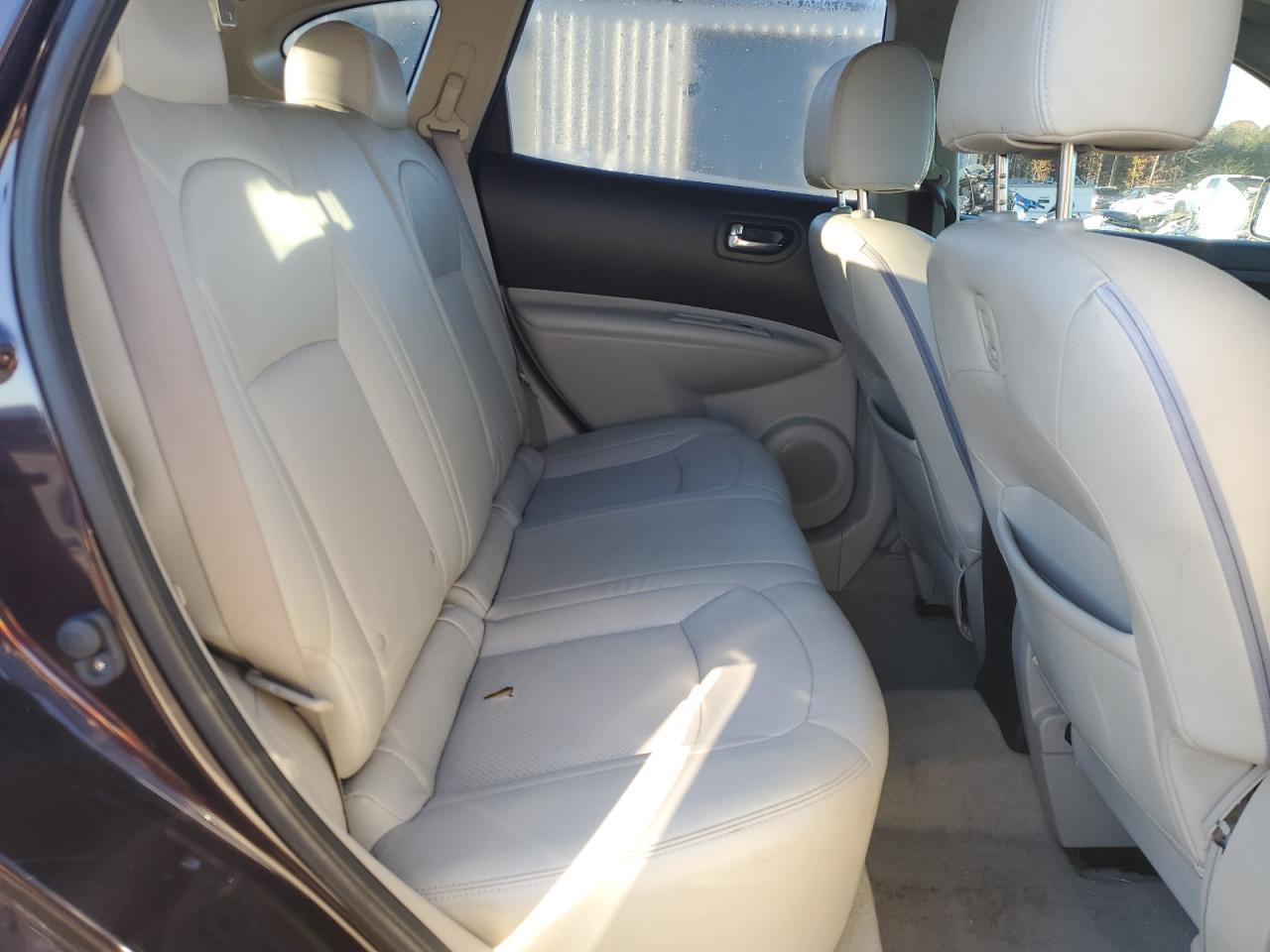 2011 Nissan Rogue - Image 11