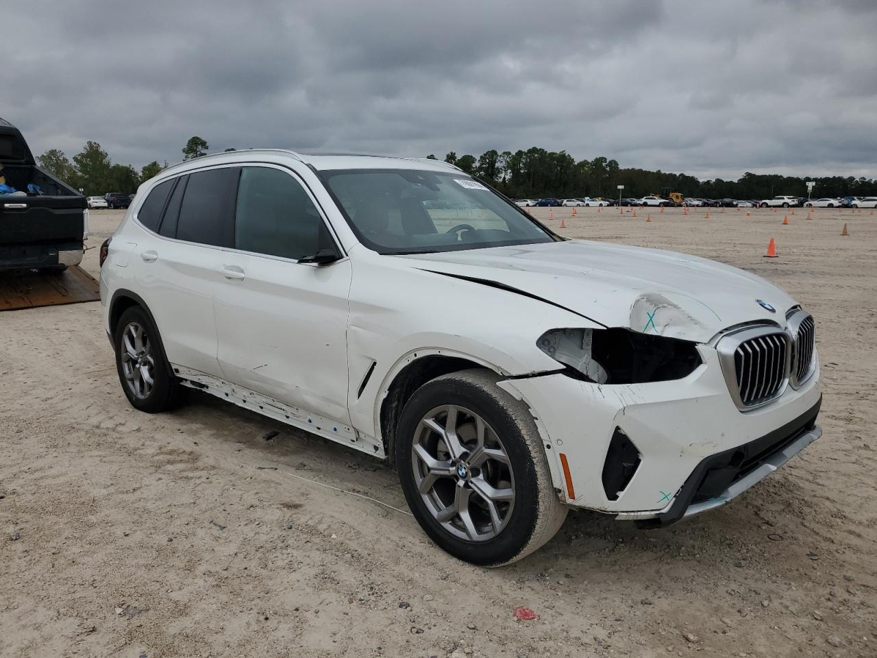 VIN 5UX43DP04R9T76178 2024 BMW X3 no.4