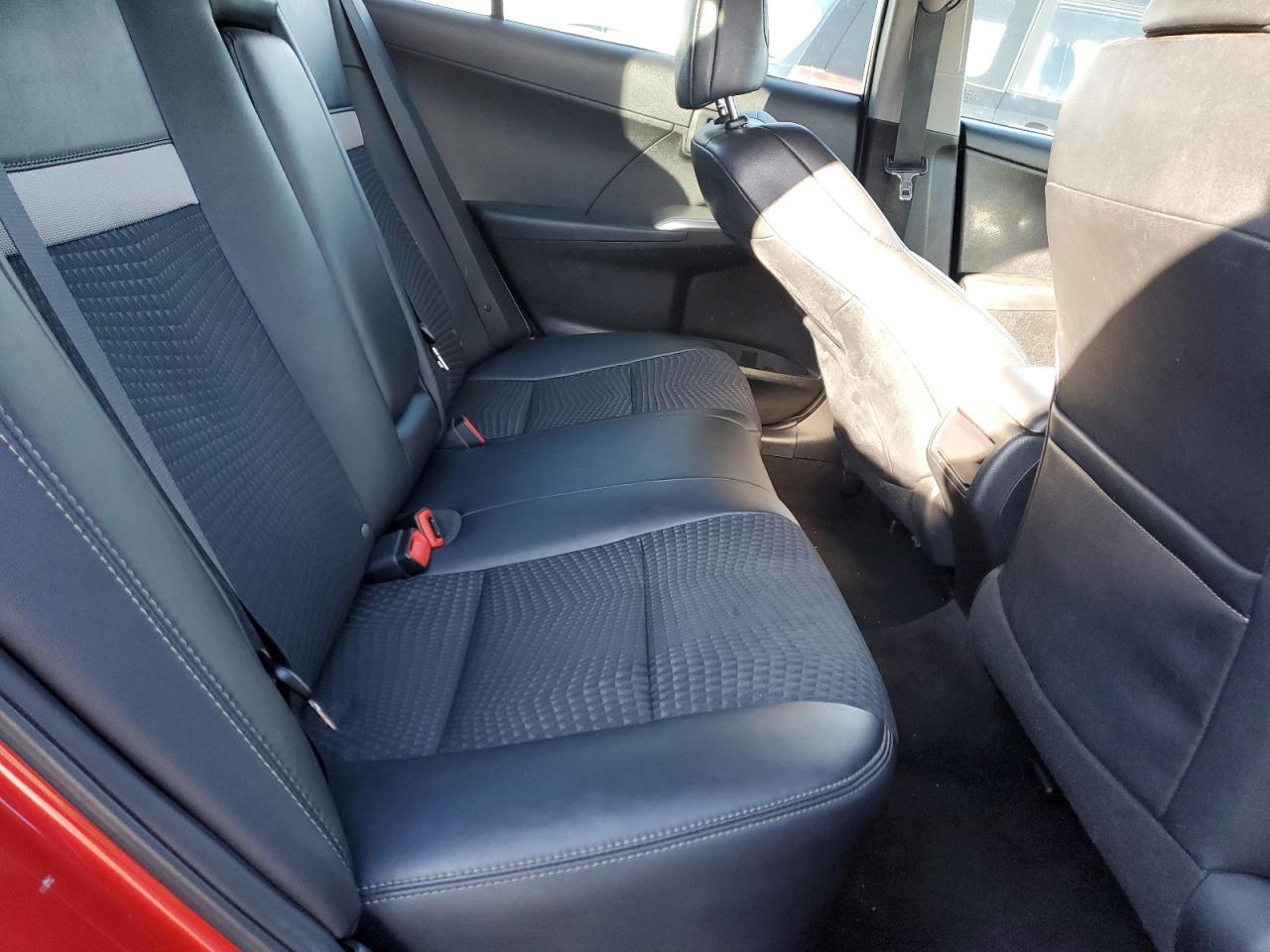 2012 Toyota Camry - Image 11