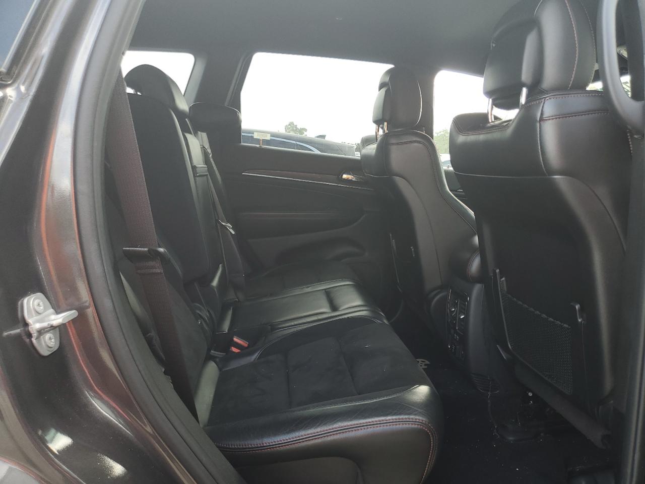 2019 Jeep Grand Cherokee - Image 11