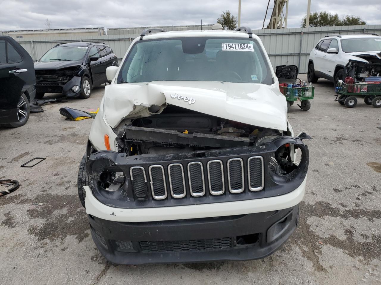 2018 Jeep Renegade - Image 5