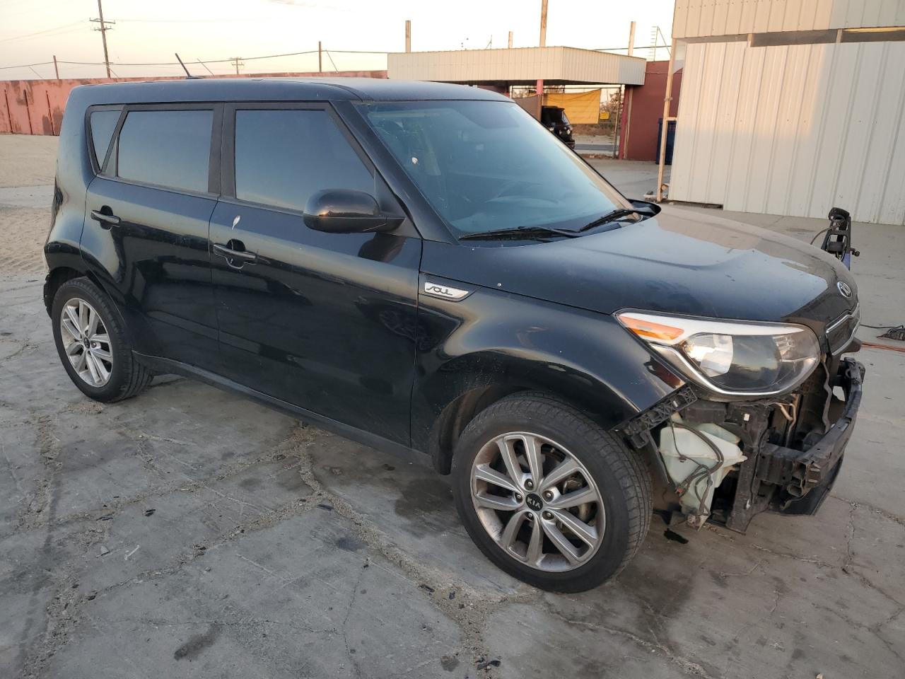 VIN KNDJP3A58K7652807 2019 KIA SOUL no.4