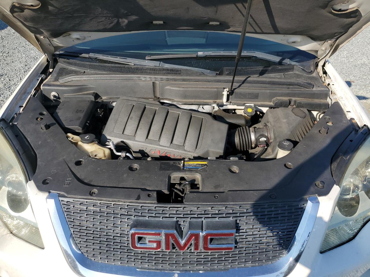 2007 GMC Acadia - Image 14