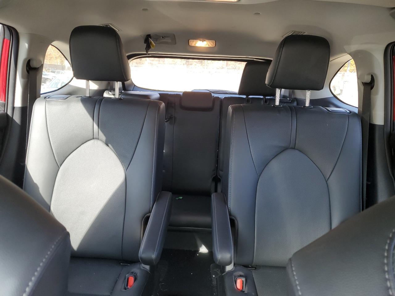 2020 Toyota Highlander - Image 10