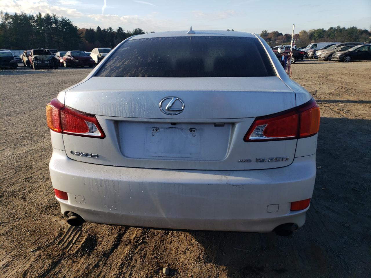 2010 Lexus IS - Image 6