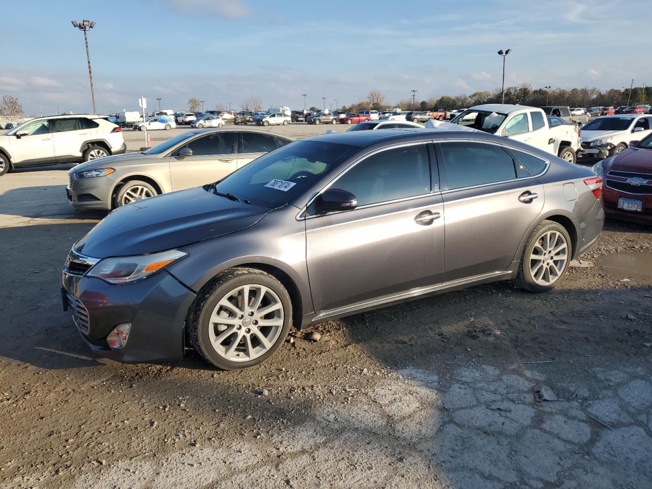 2015 Toyota Avalon - Image 1