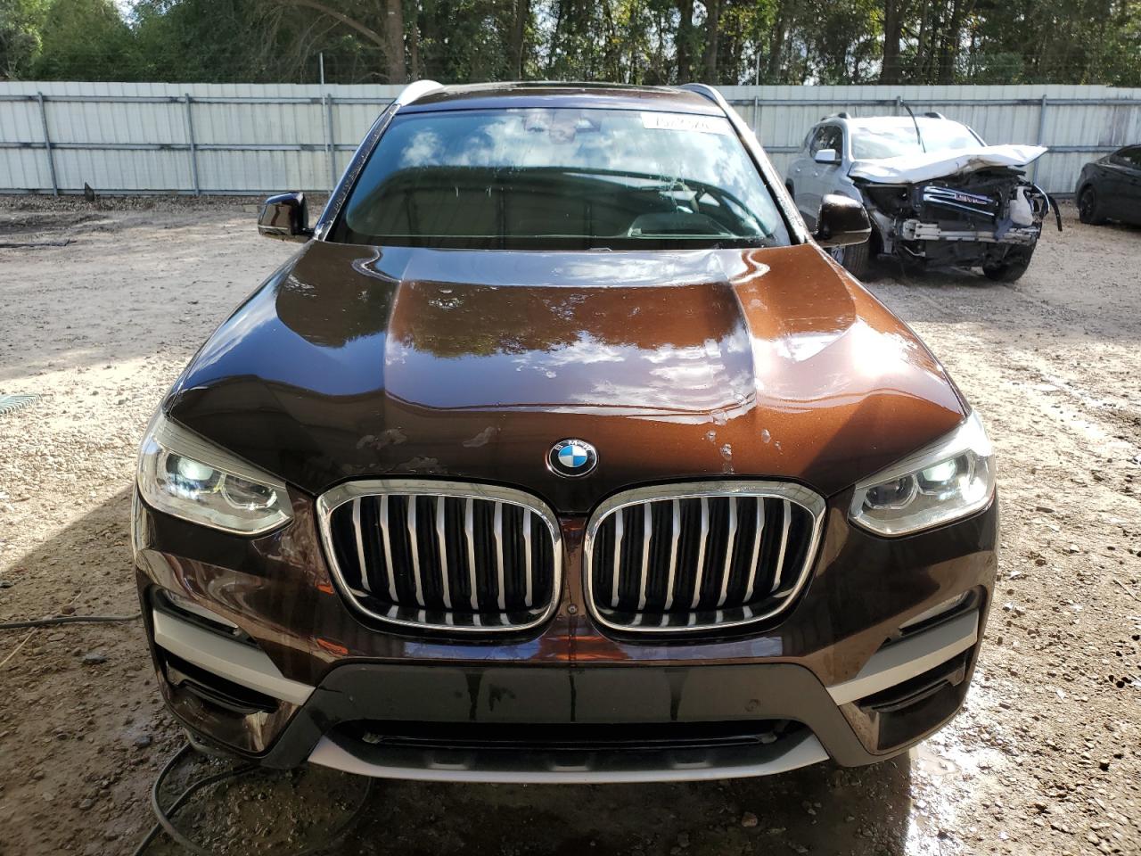 VIN 5UXTR7C57KLR45756 2019 BMW X3 no.5