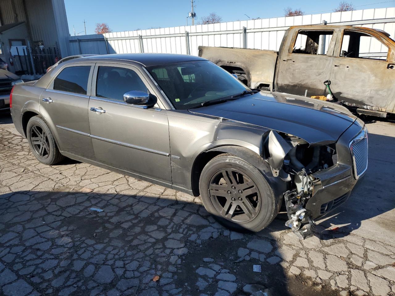 2010 Chrysler 300 - Image 4
