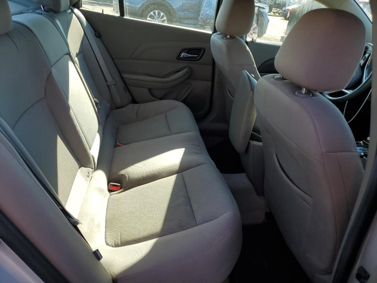 2014 Chevrolet Malibu - Image 10