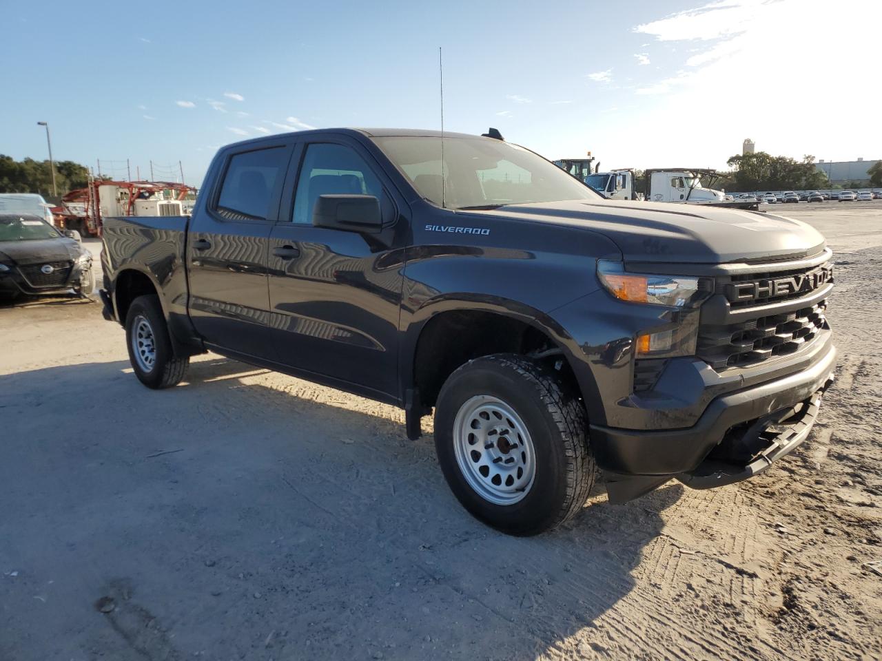 2022 Chevrolet Silverado - Image 4