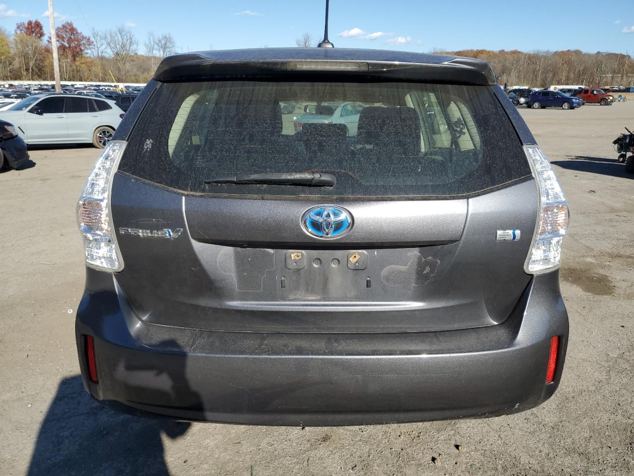 JTDZN3EU2D3219794 2013 Toyota Prius V