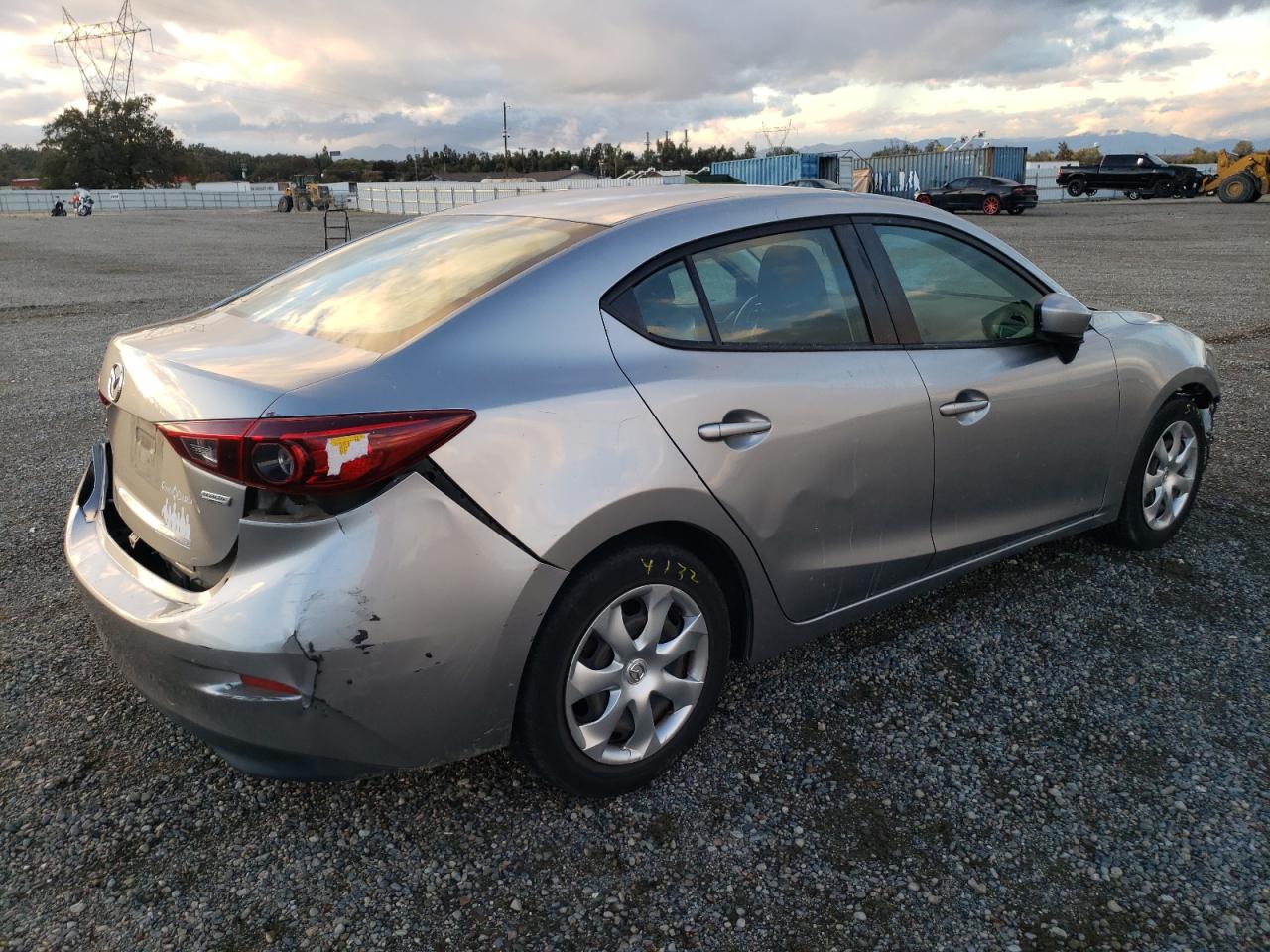 VIN 3MZBM1U72FM179008 2015 MAZDA 3 no.3