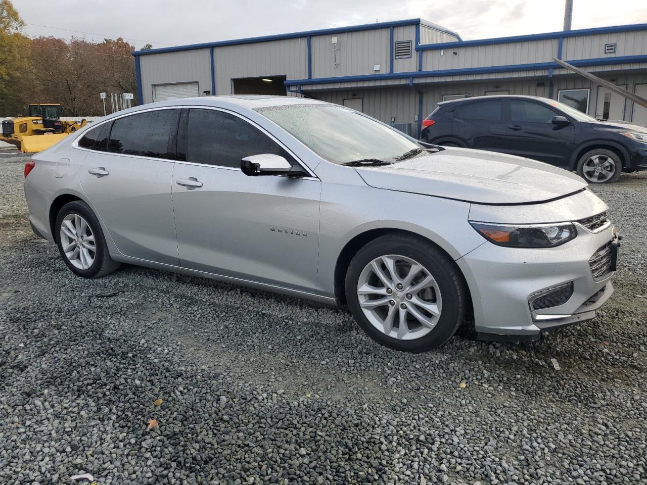 VIN 1G1ZD5ST6JF125317 2018 CHEVROLET MALIBU no.4