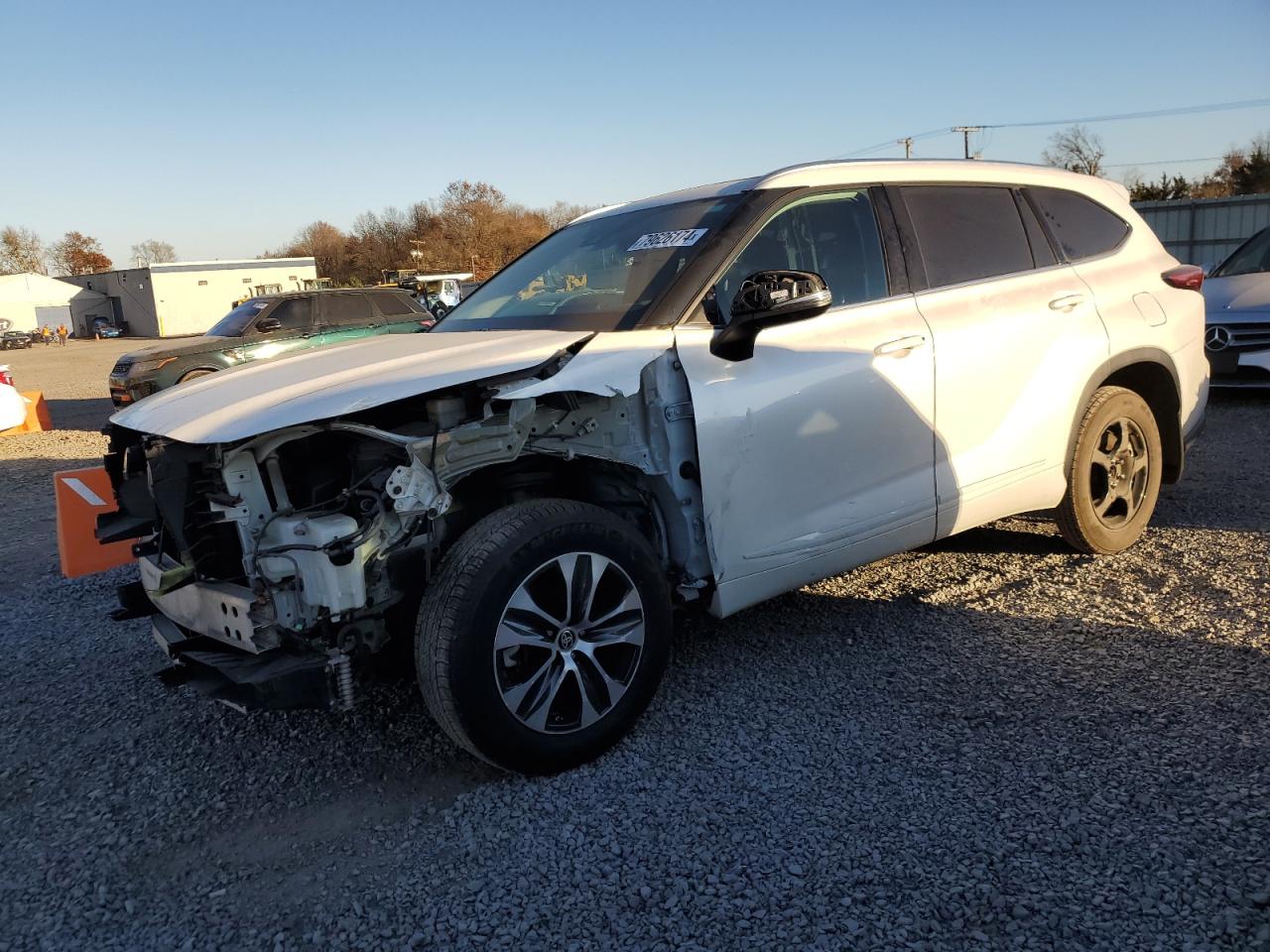 2021 Toyota Highlander - Image 1