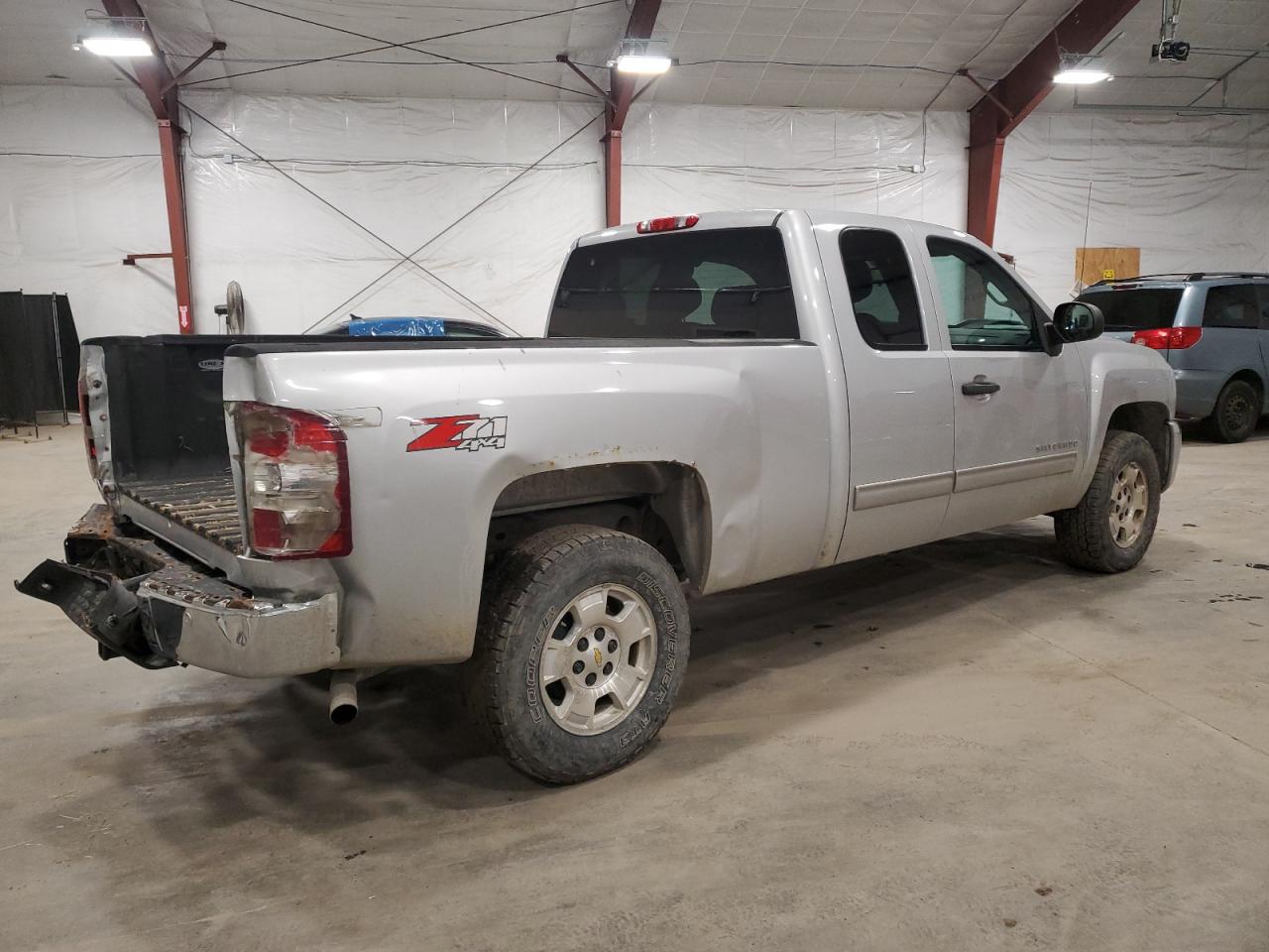 2012 Chevrolet Silverado - Image 3