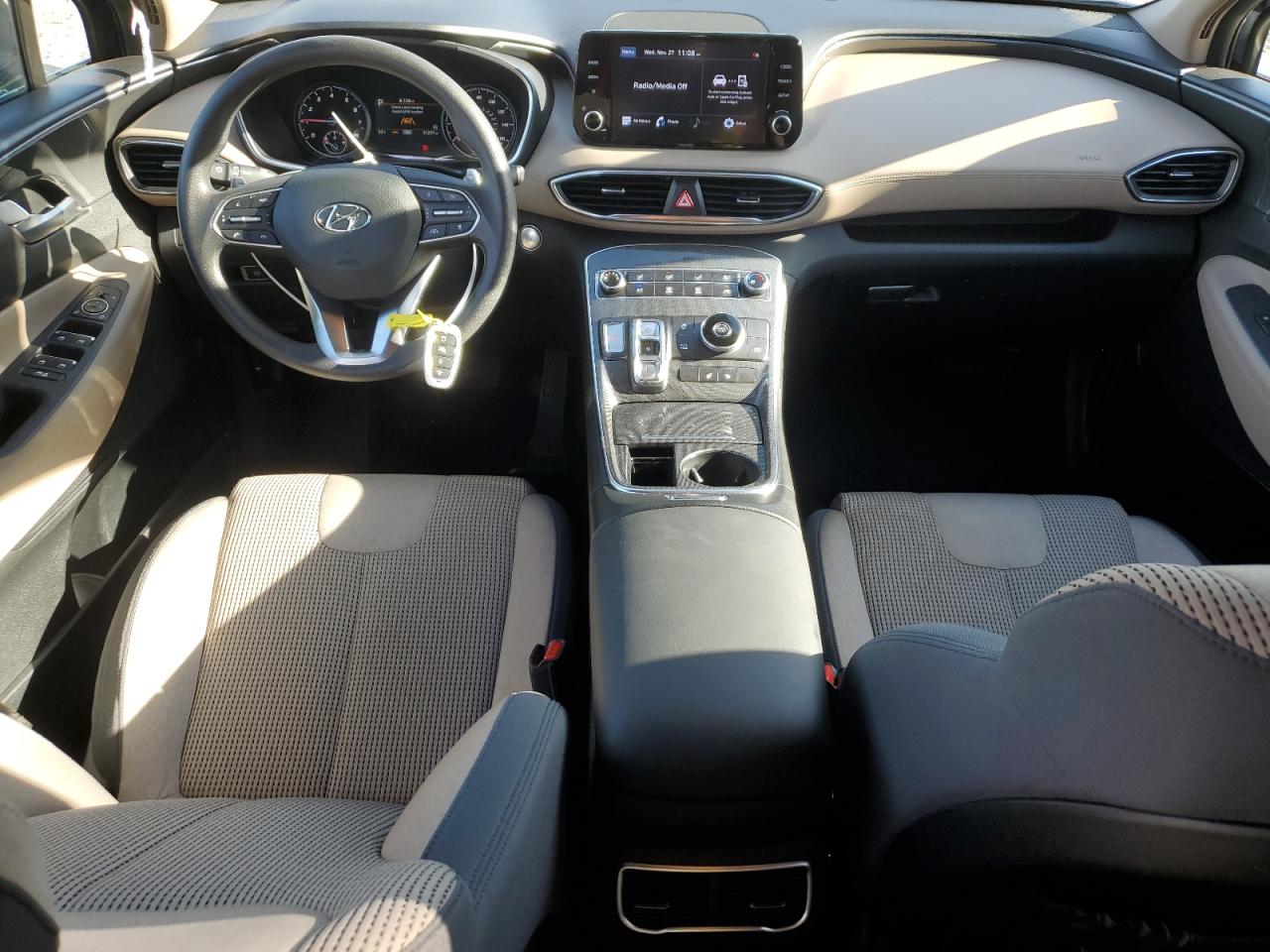 2022 Hyundai Santa Fe - Image 8
